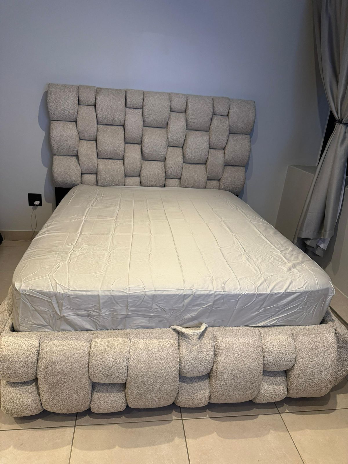 Am Home Furniture's Botas Bed